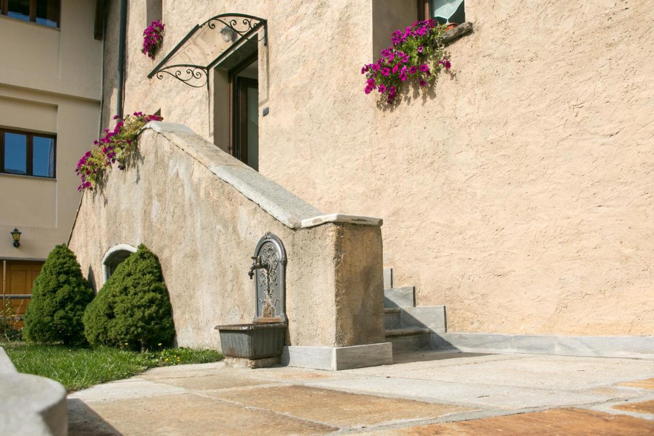 Residence Chateau Royal Cogne Exterior foto